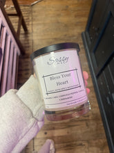 Load image into Gallery viewer, Maddie Faye Candles