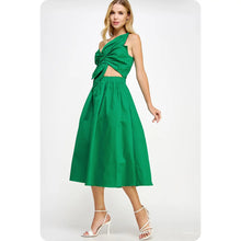 Load image into Gallery viewer, Emmy Green Flower Midi Dress
