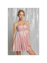 Load image into Gallery viewer, Pink Pleated Tube Dress
